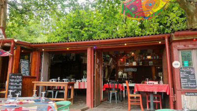 Vend restaurant sur un emplacement de rêve dans les gorges de l'Ardèche
