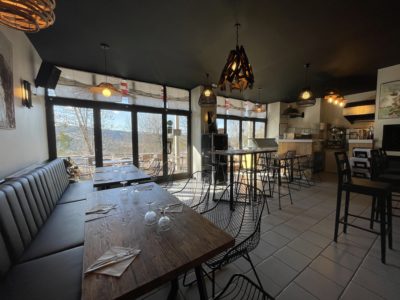 Vente Bar Restaurant Pizzéria Glacier en Ardèche verte Top emplacement